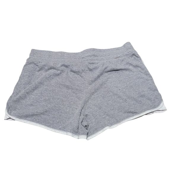 Bundle of casual athletic shorts - Picture 3 of 7